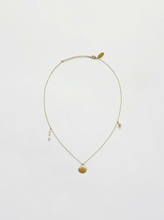 Gold Shell Anchor Necklace
