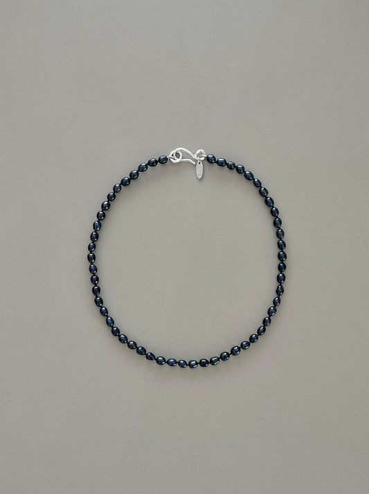 Oval Abyss Necklace