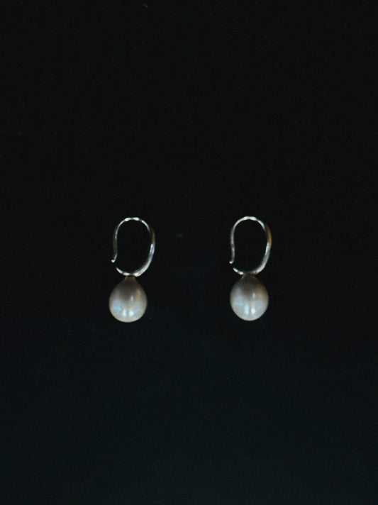 Medium Pearl Drop Earrings