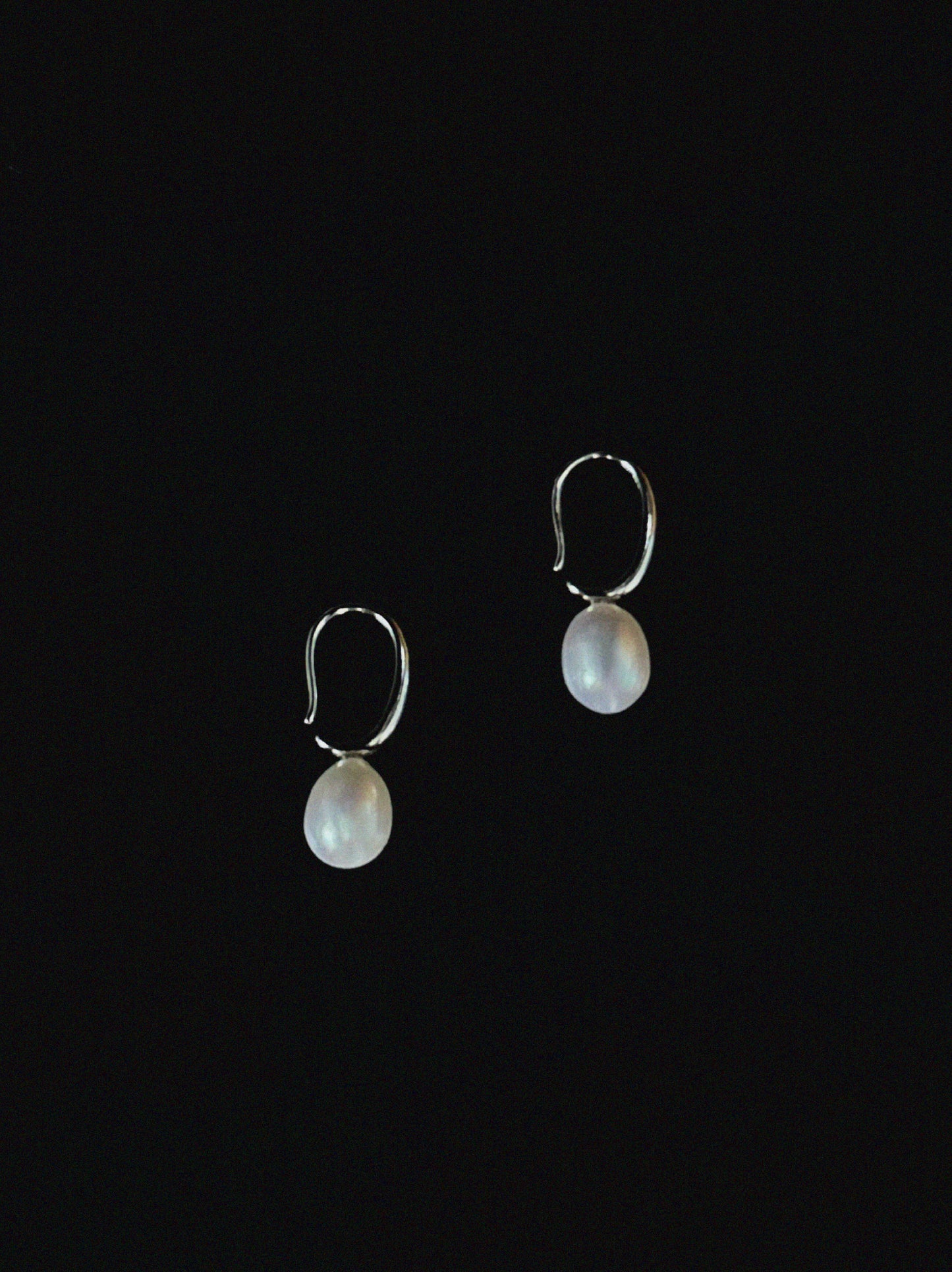 Medium Pearl Drop Earrings