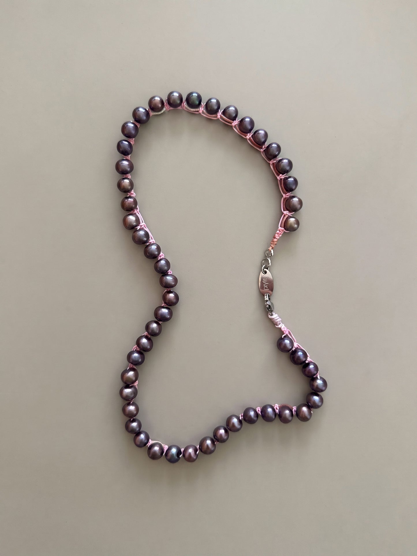 Pull Abyss Knot Necklace