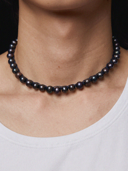 Surge Abyss Knot Necklace