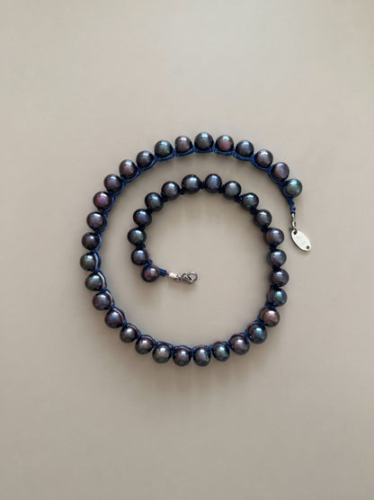 Surge Abyss Knot Necklace