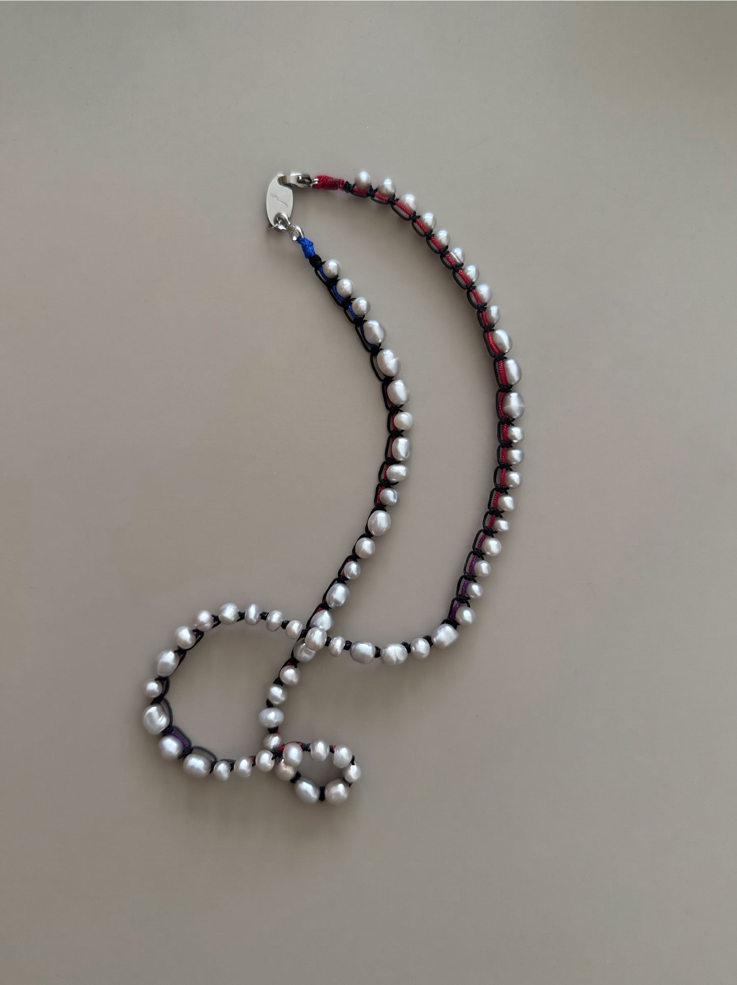 Whirl Abyss Knot Necklace