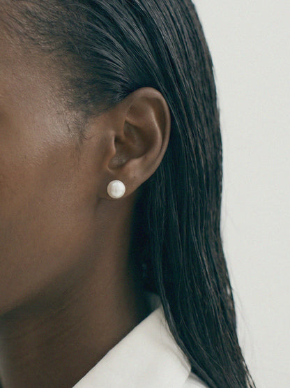 Large Pearl Ear Studs