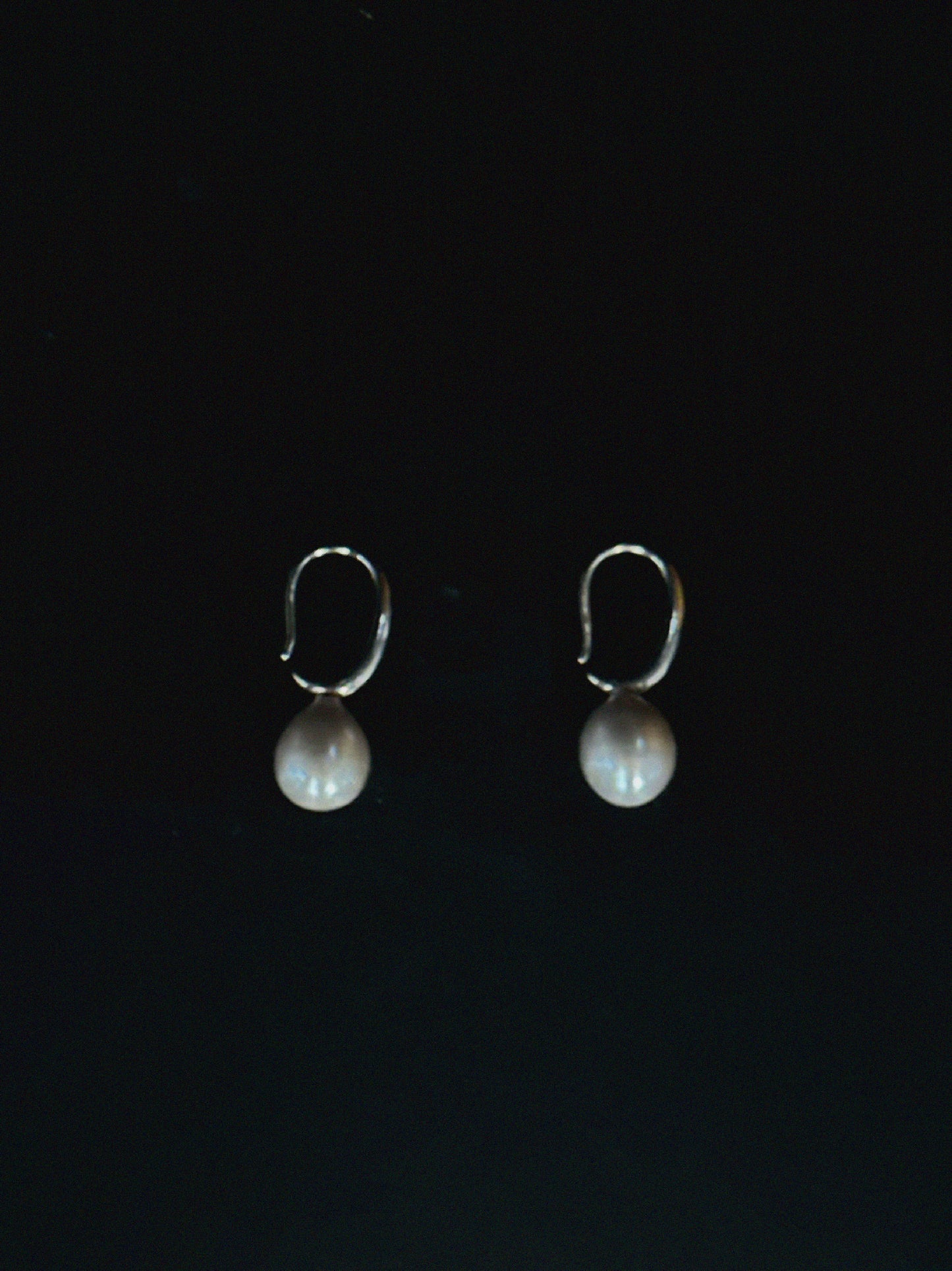 Medium Pearl Drop Earrings