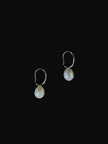 Medium Pearl Drop Earrings